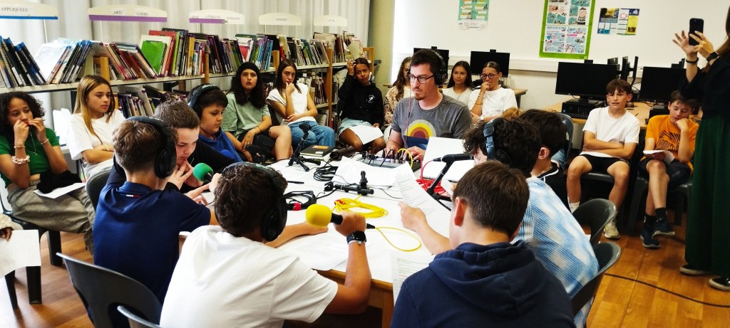 Réaliser une émission de radio inter-collèges en anglais : mission accomplie pour les  5éme des collèges de Morcenx et Labouheyre
